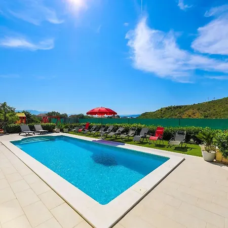 Olivia Villa Trogir