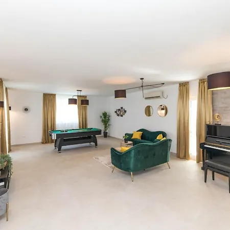 Villa Olivia *