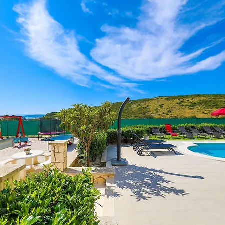 Villa Olivia *