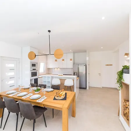 Olivia * 트로기르