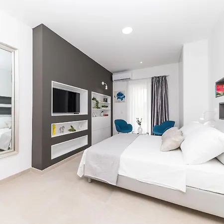 Olivia Βίλα Τρογκίρ