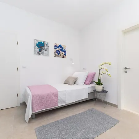 Villa Olivia *